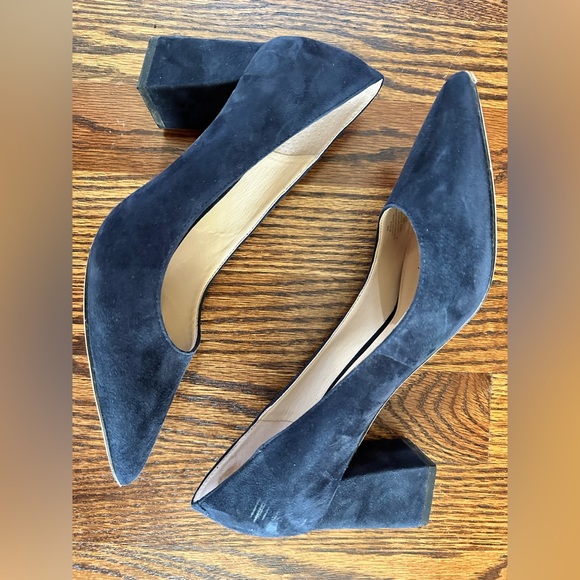 Marc Fisher Zala navy suede block heel pump - Picture 3 of 8
